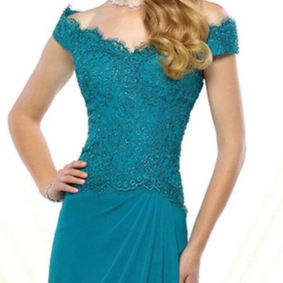 Montage by Mon Cheri Dresses & Skirts - Montage by Mon Cheri Long Gown Teal Size 16 NEW with tags and shawl